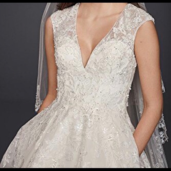 Oleg Cassini wedding dress!